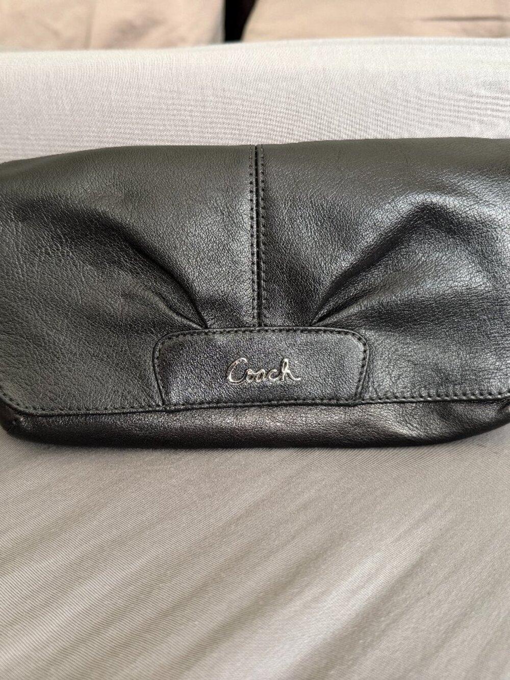 Coach Ashley Convertible Wristlet Bag F45981